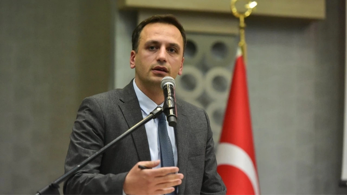 Son dakika haberi... Bornova Belediye Başkanı Ömer Eşki, İzmir Cumhuriyet