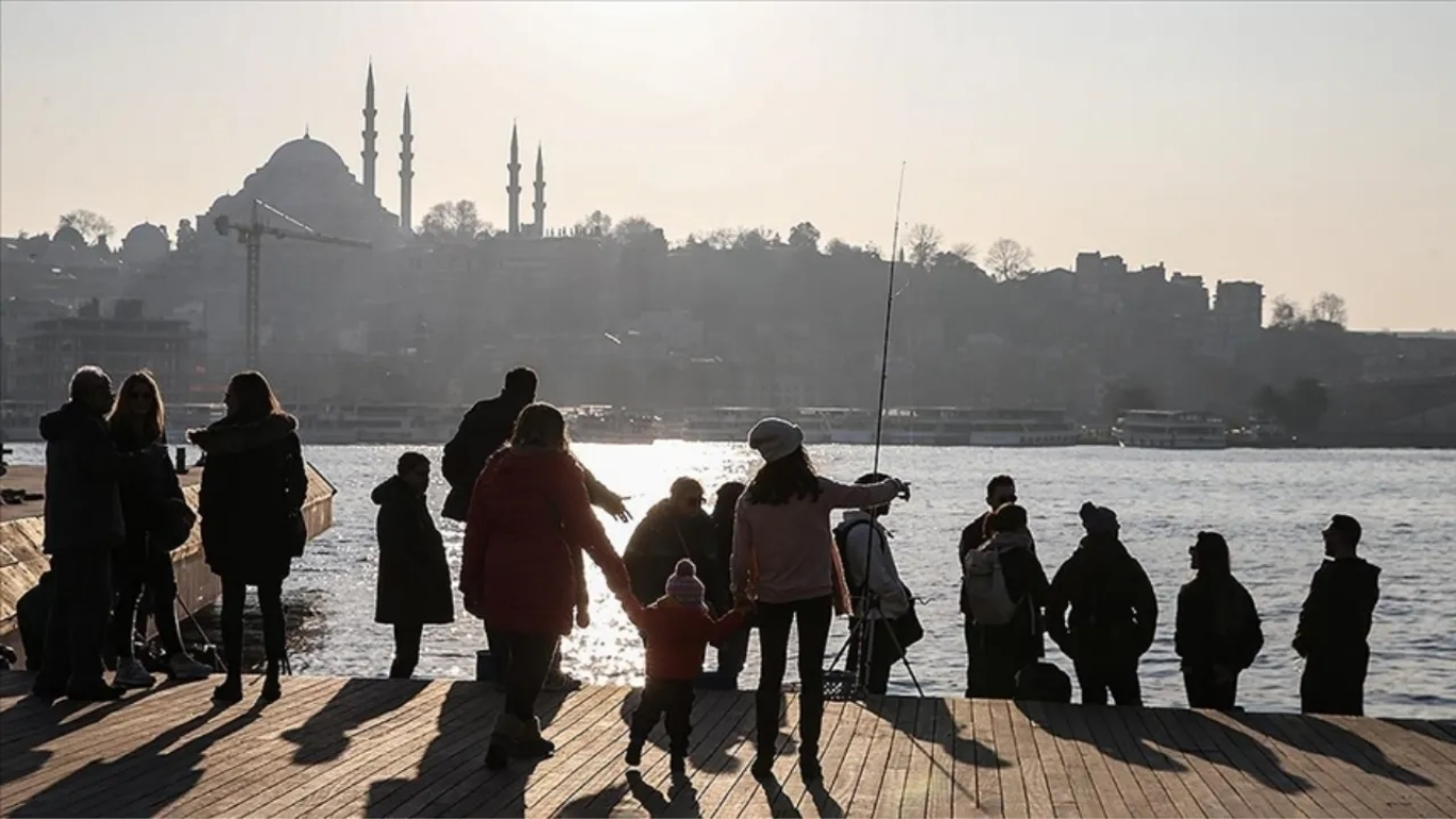 Türkiye genelinde etkili olan soğuk ve yağışlı hava dalgası yerini