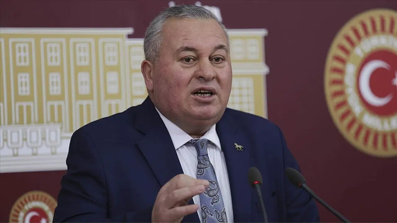 CHP İstanbul Milletvekili Cemal Enginyurt, Şırnak Üniversitesi Rektörü Abdurrahim Alkış’ın