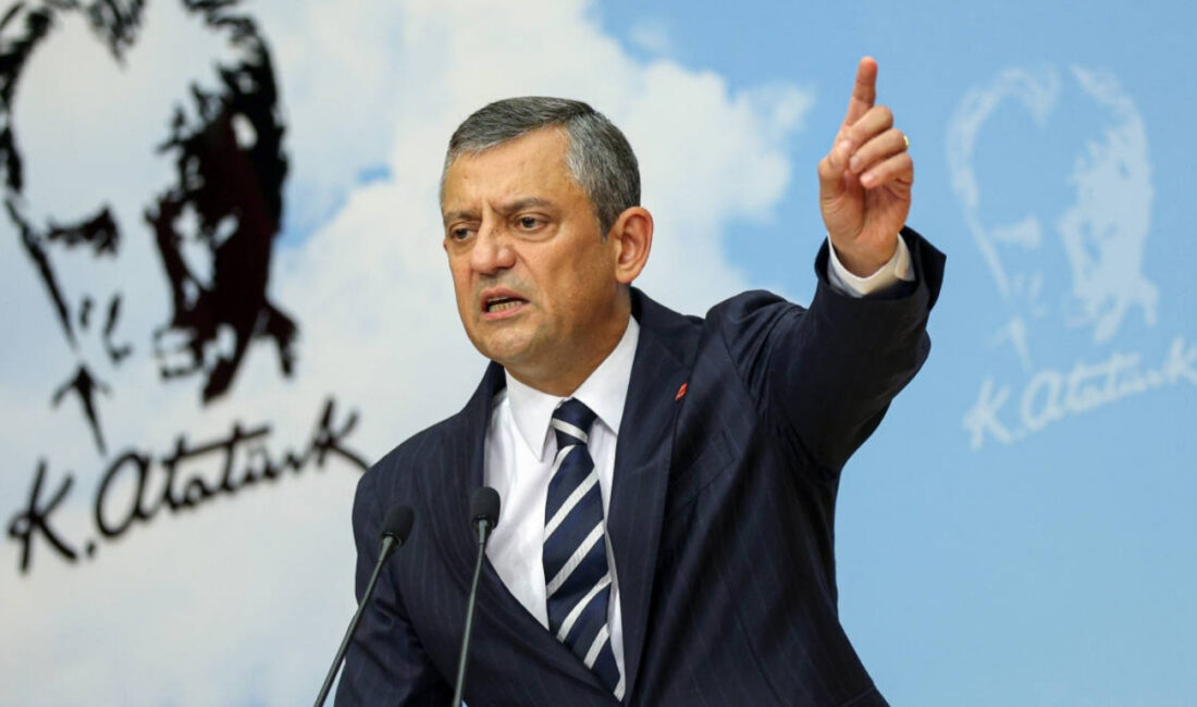 Özgür Özel, partisinin grup toplantısında hem okul saldırılarına hem de