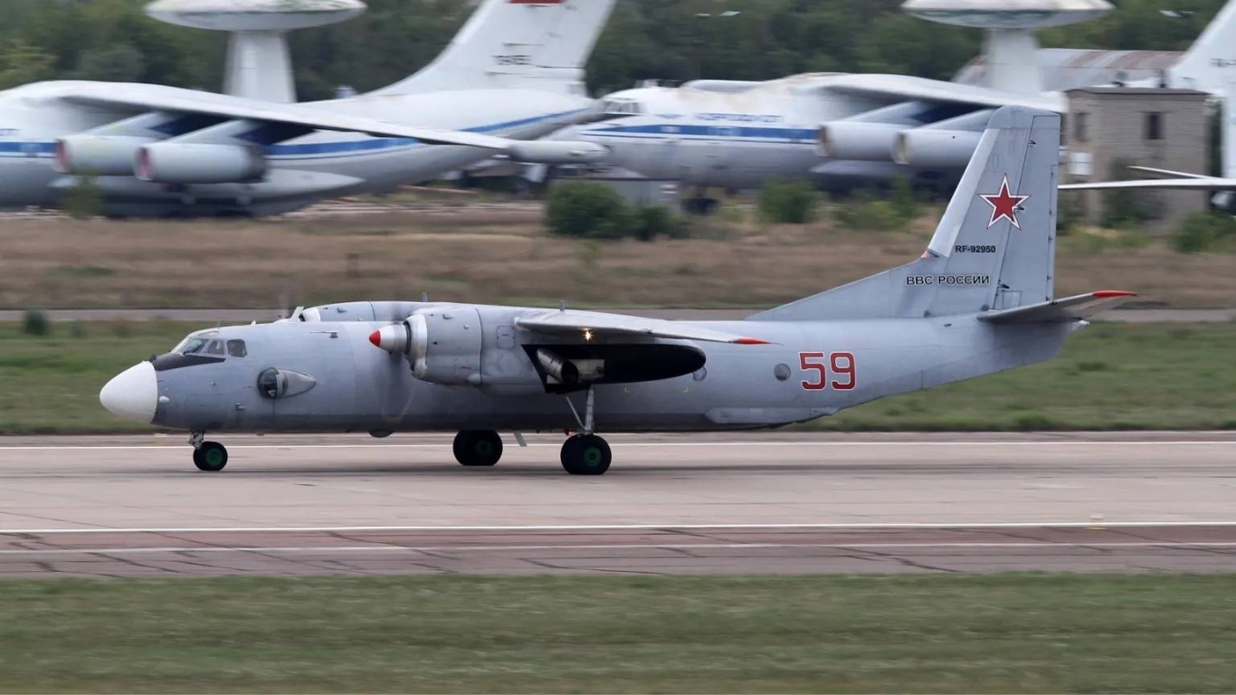 Kırım’da Rusya’ya ait An-26 askeri nakliye uçağı düştü, 29 kişi