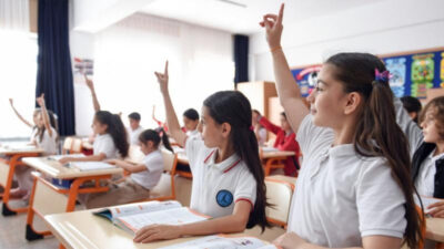 2026 eğitim-öğretim döneminde devamsızlık kuralları sertleşti. Belirlenen sınırların aşılması halinde