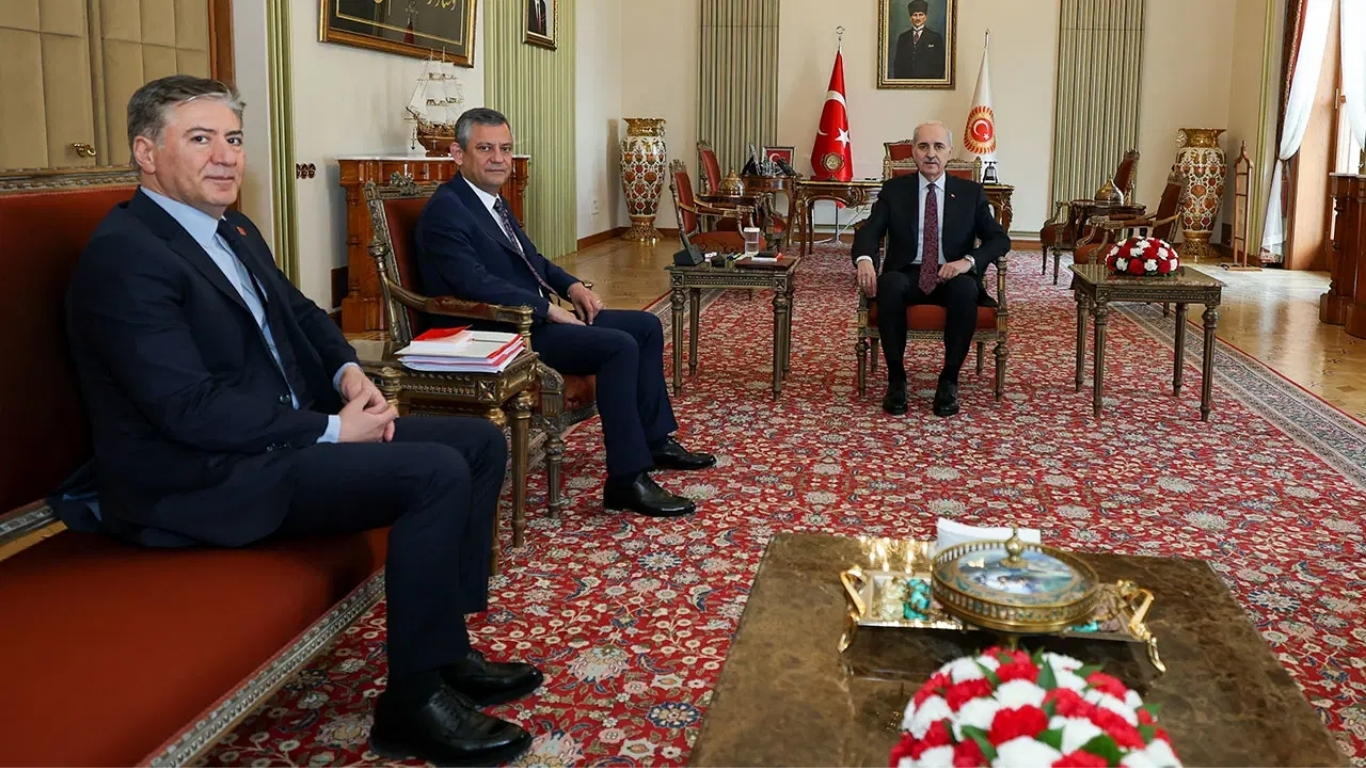 CHP lideri Özgür Özel ile TBMM Başkanı Numan Kurtulmuş’un 2