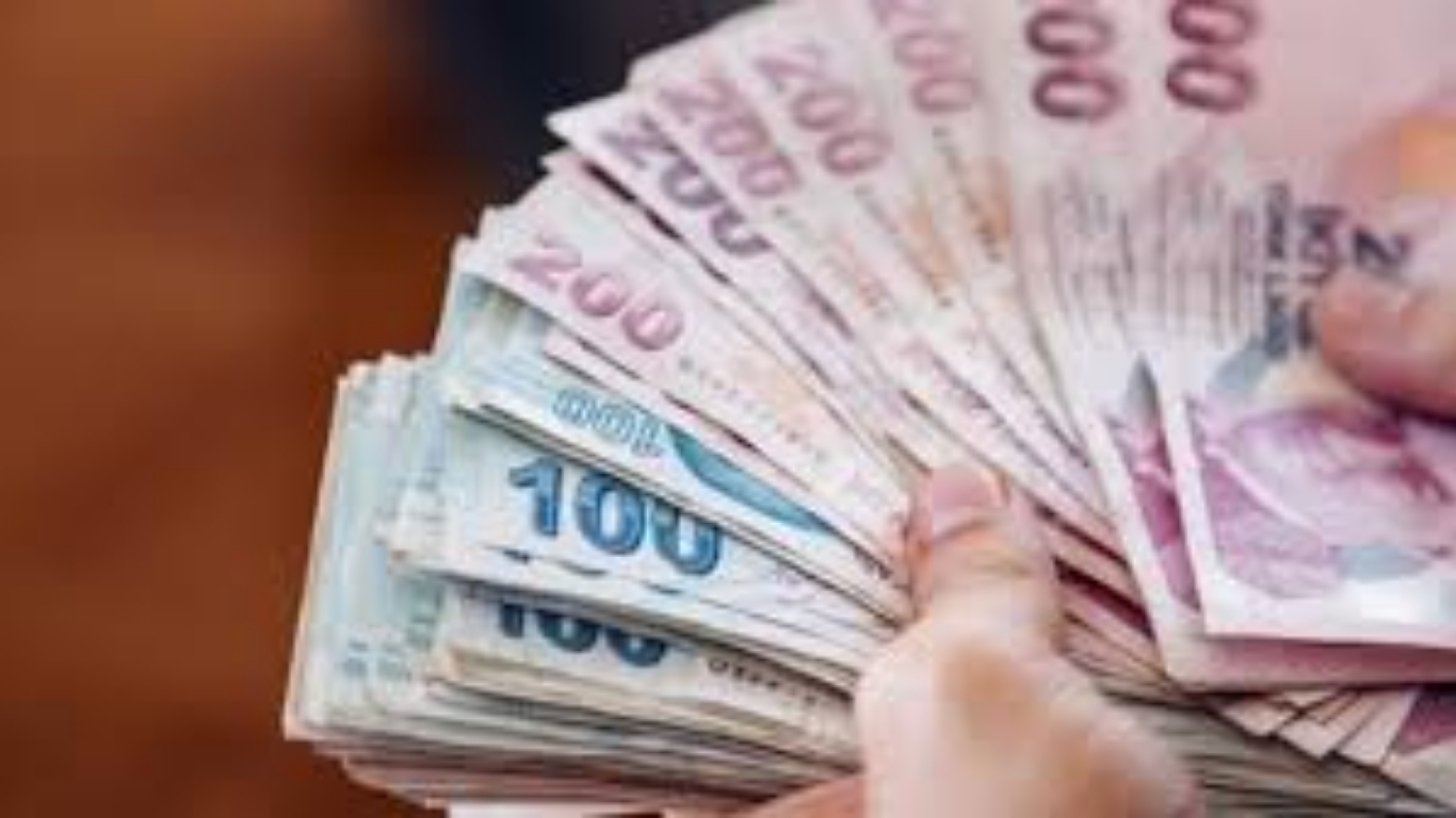 Faizlerde ibre tersine döndü! Bankalar oranları yükseltti, 32 günde 30
