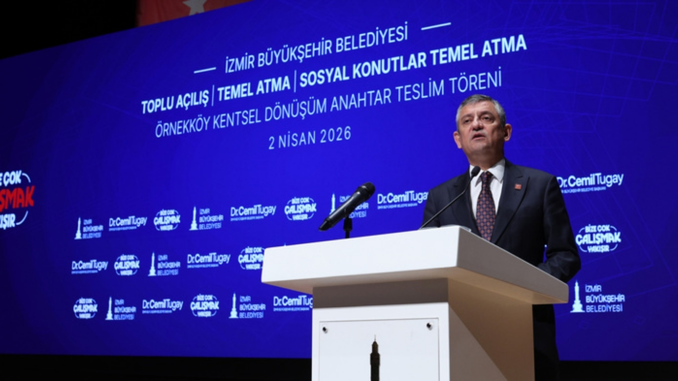 CHP Genel Başkanı Özgür Özel, İzmir’de yaptığı açıklamalarda hem iktidara