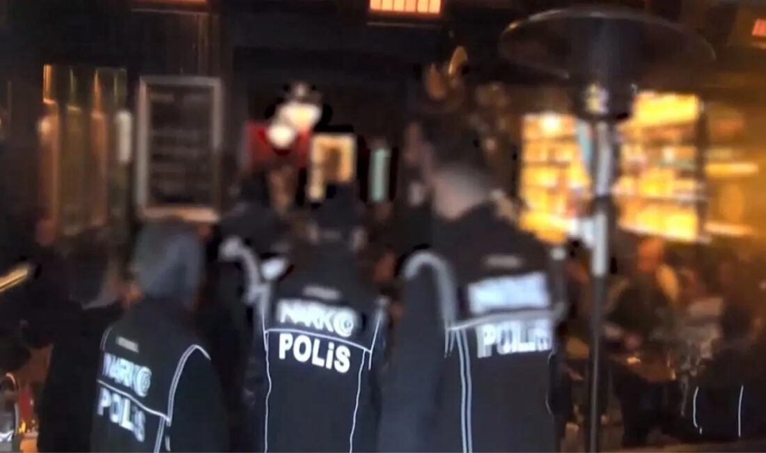Kadıköy’de eğlence mekanları ve çevresine yönelik uyuşturucu operasyonunda 107 şüpheli