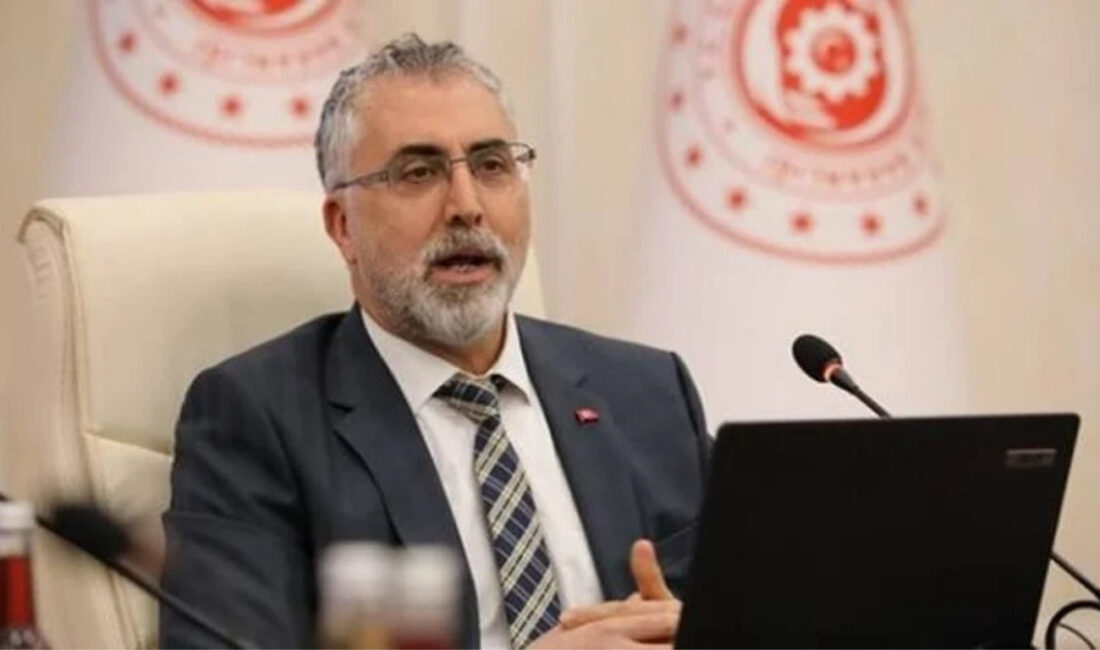 Son dakika haberi... Milyonlarca emeklinin beklediği bayram ikramiyesiyle ilgili açıklama