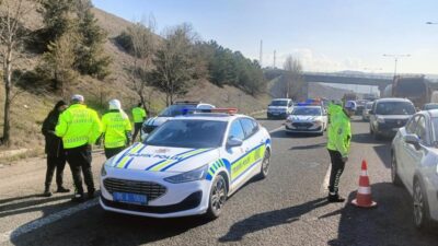 Ankara’da feci kaza… Kuzey Çevre Yolu’nda iki aracın çarpışması sonucu