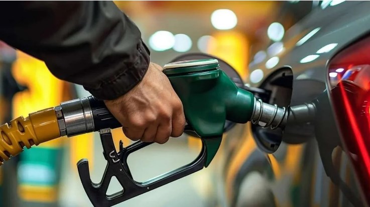 Petrol fiyatlarındaki yükseliş akaryakıt fiyatlarına zam olarak yansıyor. Sektör kaynaklarına