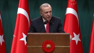 Cumhurbaşkanı Recep Tayyip Erdoğan kabine toplantısı sonrası kameraların karşısına geçti.