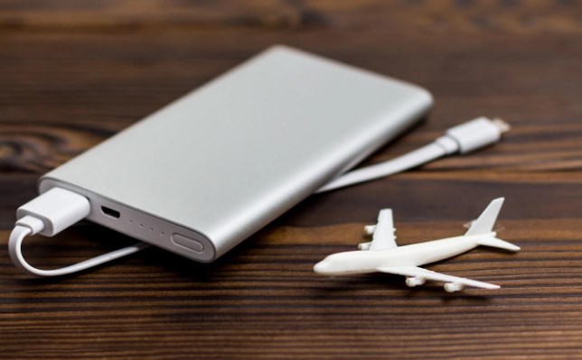 Sivil Havacılık Genel Müdürlüğü’nün yayımladığı yeni direktifle uçaklarda powerbank kullanımına
