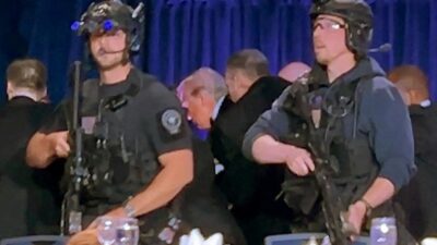 ABD'nin başkenti Washington'da düzenlenen Beyaz Saray Muhabirleri Derneği yemeği sırasında