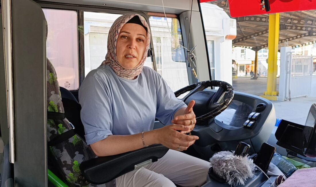  Bursa Büyükşehir Belediyesi BURULAŞ bünyesinde görev yapan otobüs sürücüsü Yasemin