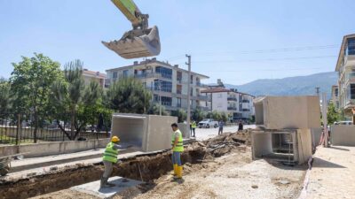 Tire’de altyapı yenileniyor, caddeler modernleşiyor Büyükşehir’den 300 milyon liralık dev