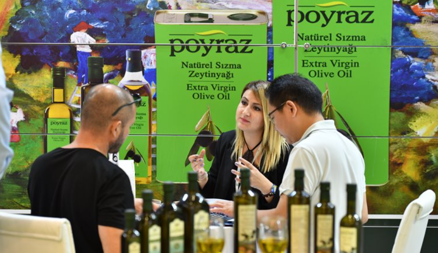 Poyraz Zeytinyağları, Anuga 2025 Fuarı’nda kaliteli ve sağlıklı ürünlerini tanıttı.