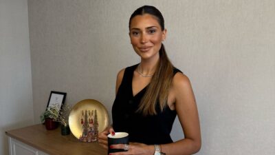 Bazı düşünceler vardır; gelir ve geçer. Bazılarıysa zihne takılır, tekrar