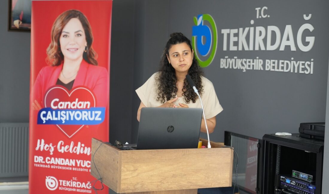 Kapaklı Sosyal Yaşam Merkezi’nde Dünya Engelliler Haftası kapsamında düzenlenen “Sevgiyle