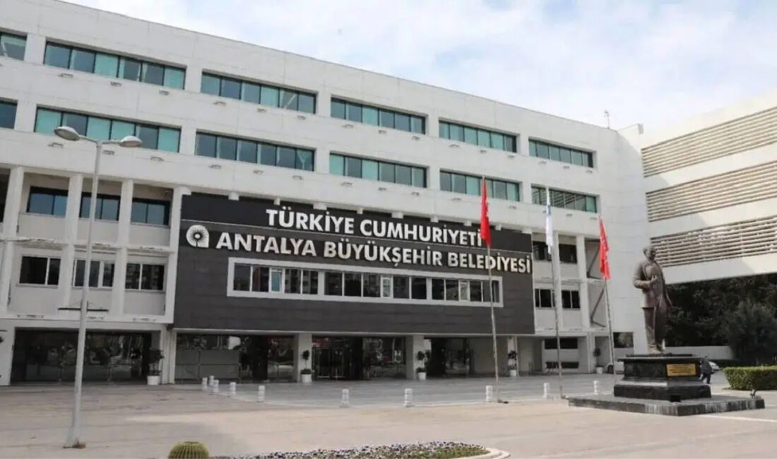 Son dakika haberi... Antalya Büyükşehir Belediyesi’ne yönelik yürütülen ‘yolsuzluk’ ve