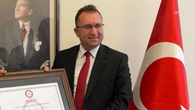Son dakika haberi... Gaziosmanpaşa Belediye Başkanı Hakan Bahçetepe ve 8