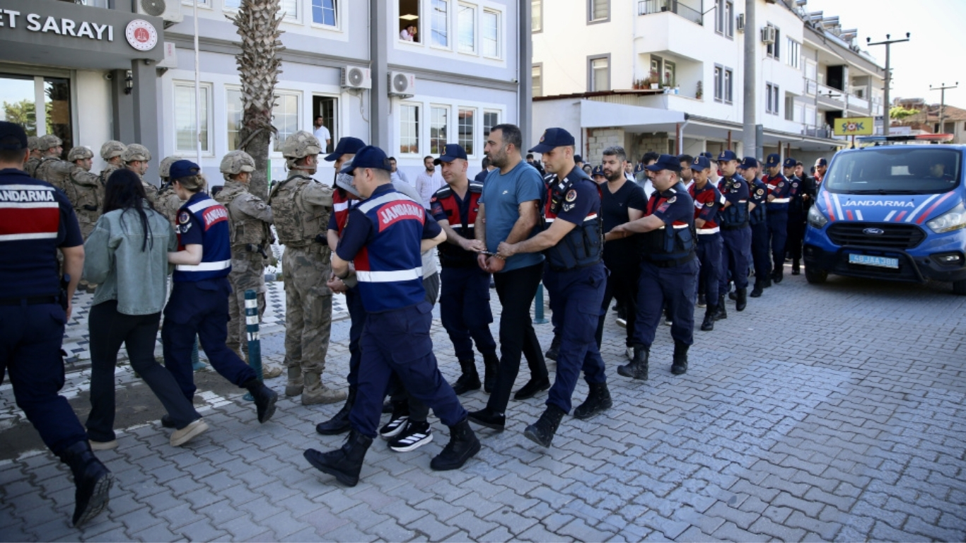 Muğla merkezli 5 ilde düzenlenen eş zamanlı operasyonda “Daltonlar” olarak