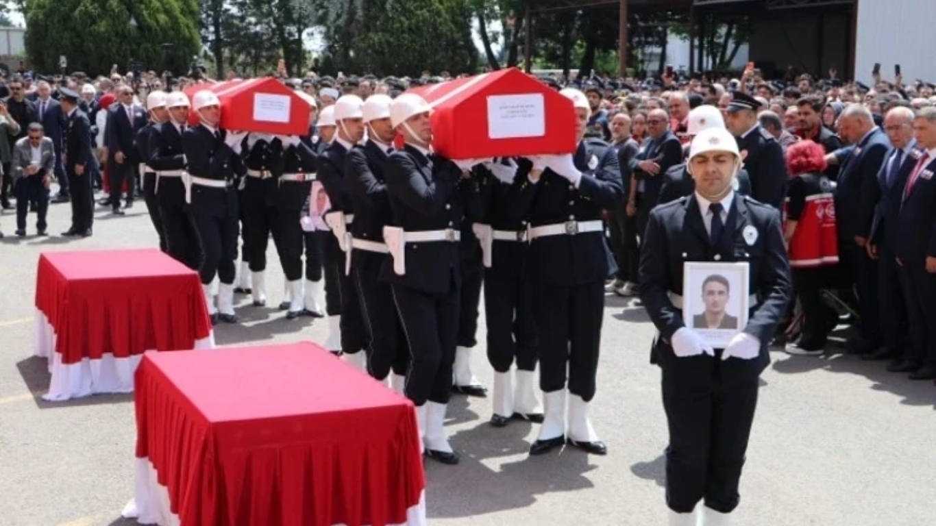 Tekirdağ’ın Çorlu ilçesinde şehit olan polis memurları Erkan Tütüncüler ve