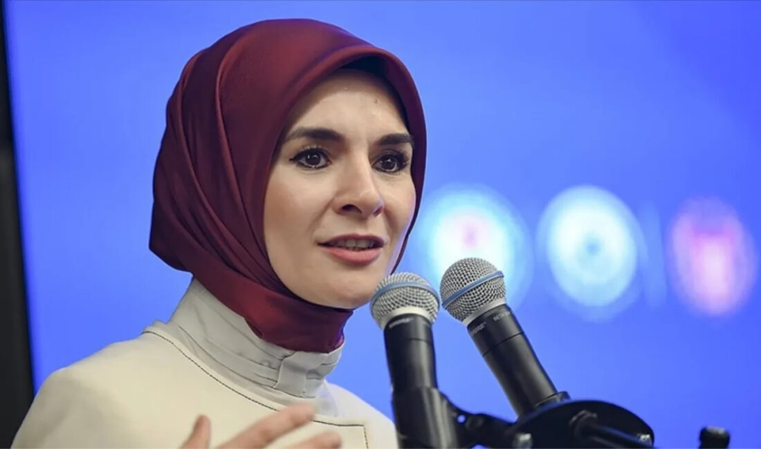 Aile ve Sosyal Hizmetler Bakanı Mahinur Özdemir Göktaş, 15 yaş