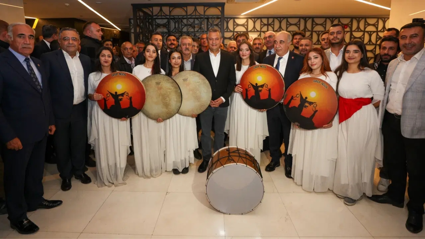 CHP Genel Başkanı Özgür Özel, haziran ayında 10 ili kapsayan