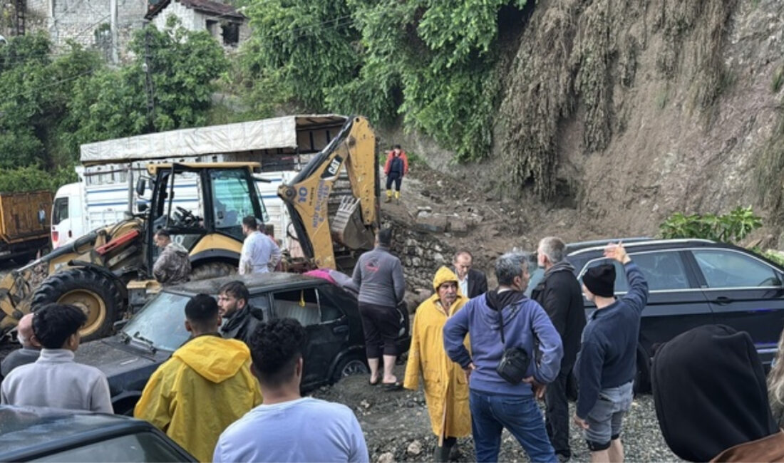 Son dakika gelişmesi... Hatay’da etkili olan şiddetli sağanak yağış sele