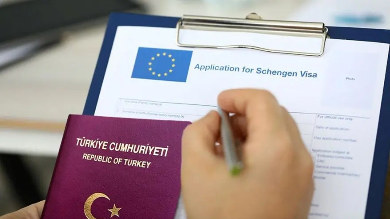 Schengen vizesi randevu krizi büyüyor. Randevuların botlar aracılığıyla bloke edilip