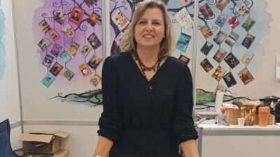 Kırklareli’nin Vize ilçesinde annesini ziyaret için köye giden yazar Ayten