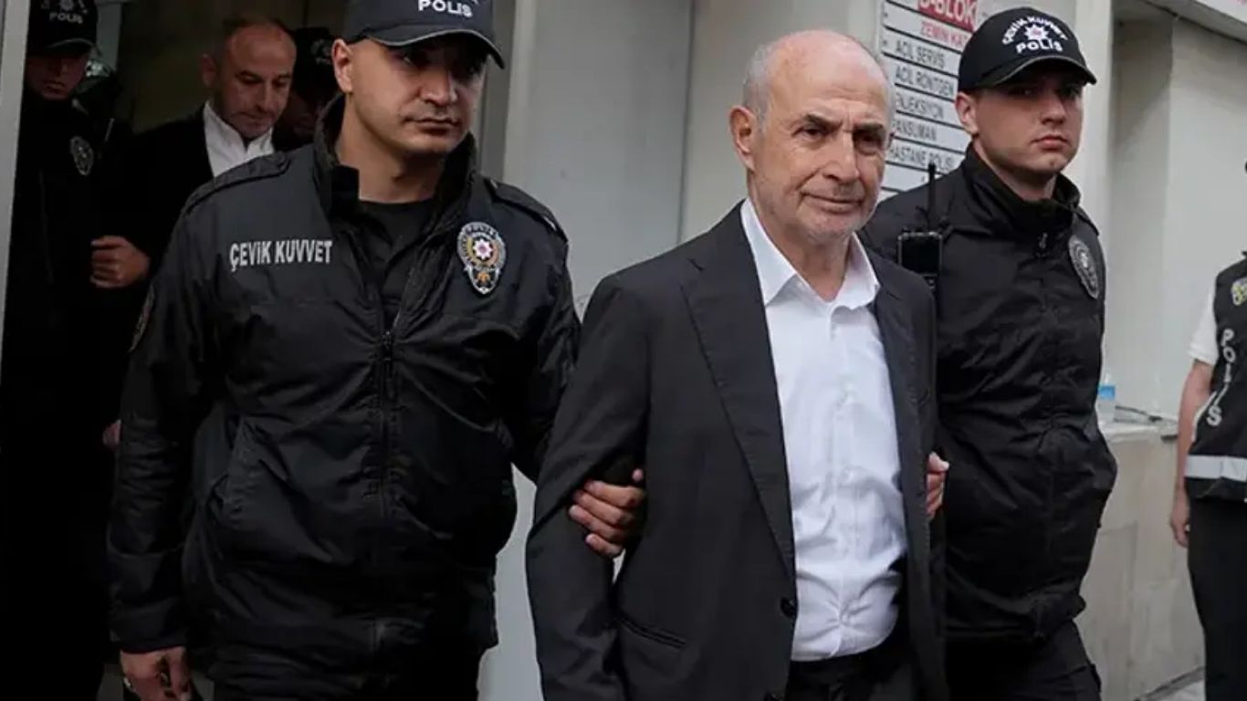 Büyükçekmece Belediyesi’ne yönelik yolsuzluk soruşturmasında hazırlanan iddianamede, eski Belediye Başkanı