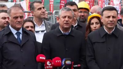 CHP Genel Başkanı Özgür Özel, Kadıköy’de 1 Mayıs kutlamalarına katılarak