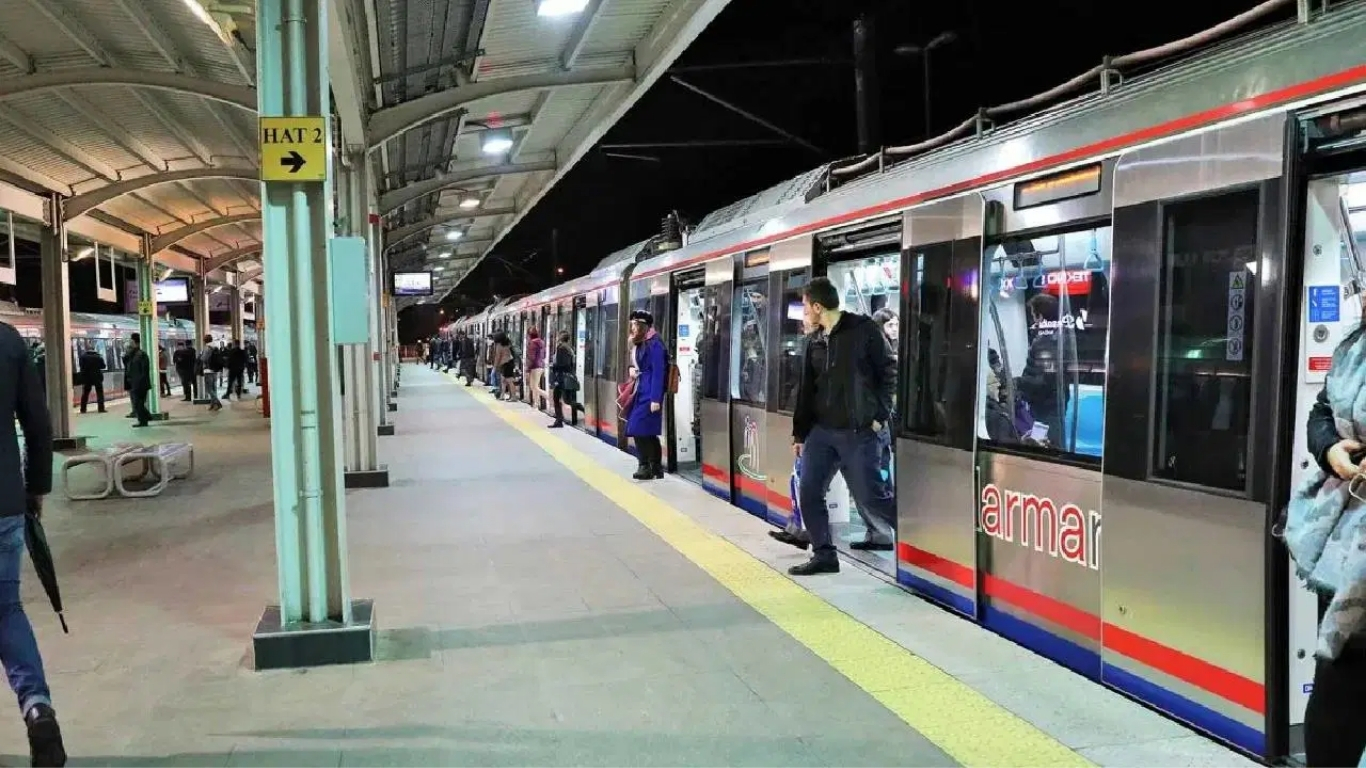 Marmaray’da yapılan yeni düzenlemeyle birlikte, daha önce yalnızca hafta sonu