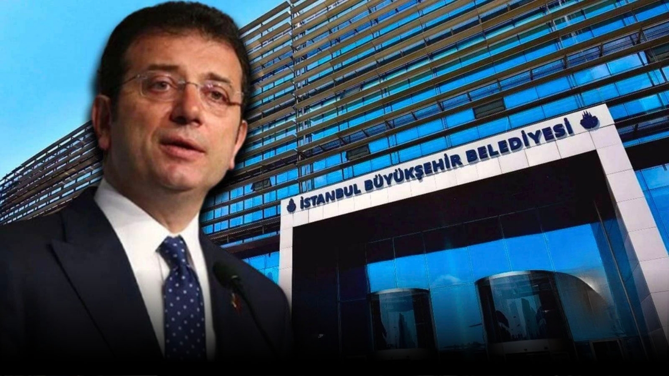İBB’ye yönelik yolsuzluk davasının 31. duruşmasında avukatların talepleri sırasında yaşanan