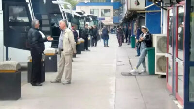 Kurban Bayramı tatilinin 9 güne çıkarılmasıyla birlikte uçak ve otobüs