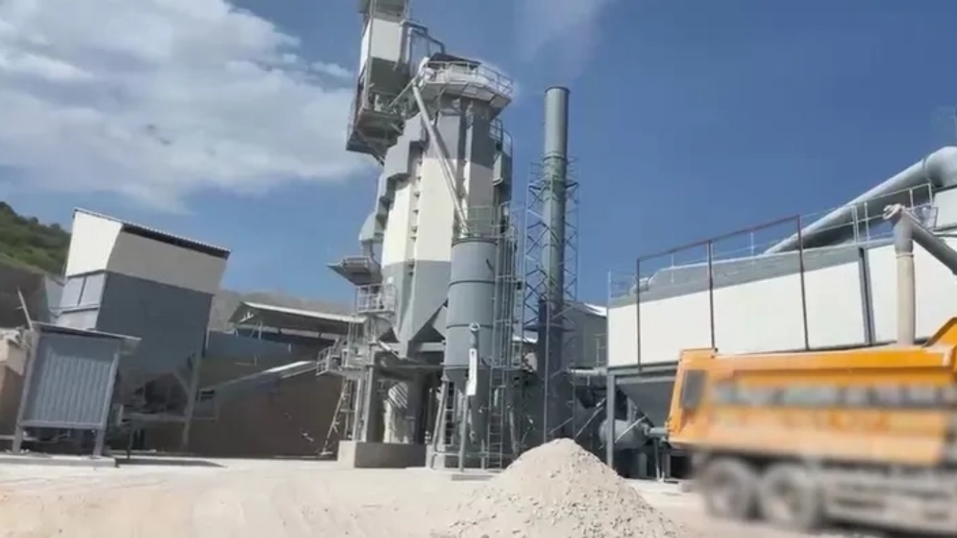Balıkesir Büyükşehir Belediyesi’ne bağlı asfalt plent tesisinde yapılan denetimde çevre