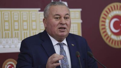 CHP İstanbul Milletvekili Cemal Enginyurt, CHP'li Afyonkarahisar Belediye Başkanı Burcu
