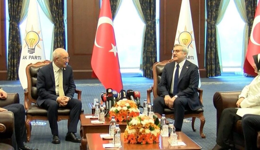 CHP Genel Başkanlığına Kemal Kılıçdaroğlu'nun getirilmesinin ardında, CHP heyeti 3