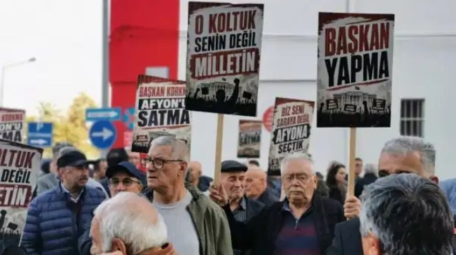 Afyonkarahisar Belediye Başkanı Burcu Köksal’ın AKP’ye geçeceği yönündeki iddialar sonrası