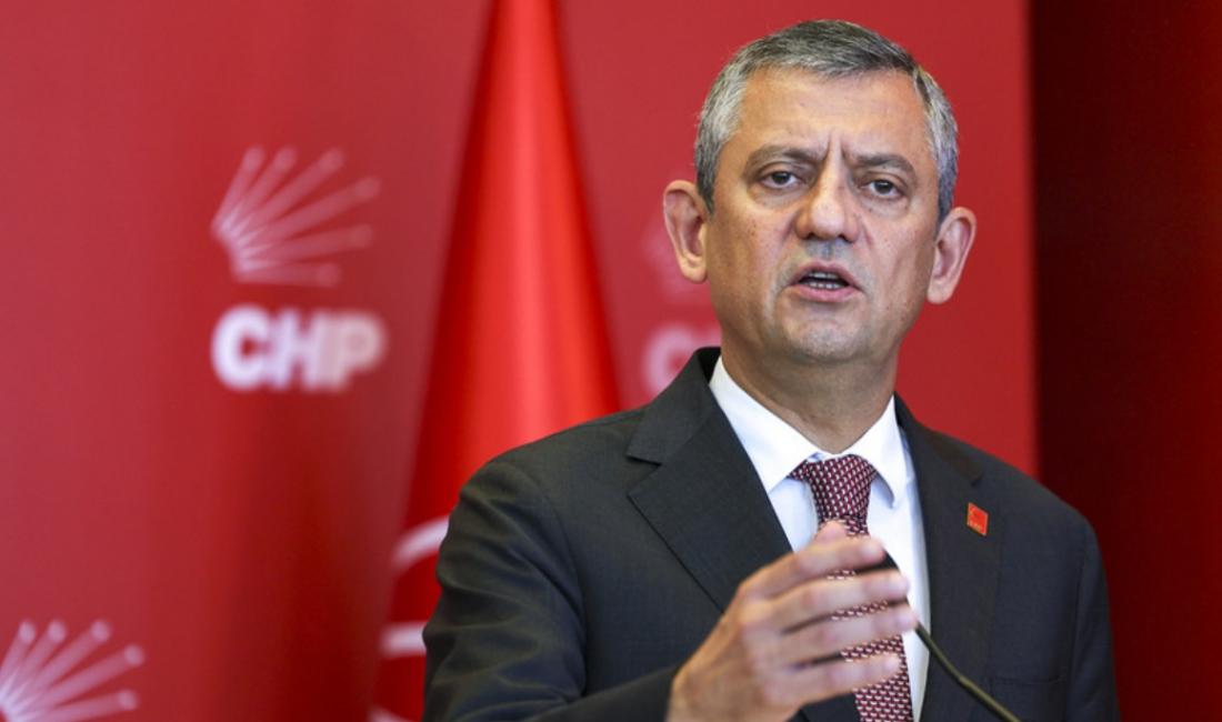 CHP Genel Başkanı Özgür Özel, CHP Genel Merkezi’ne yönelik polis