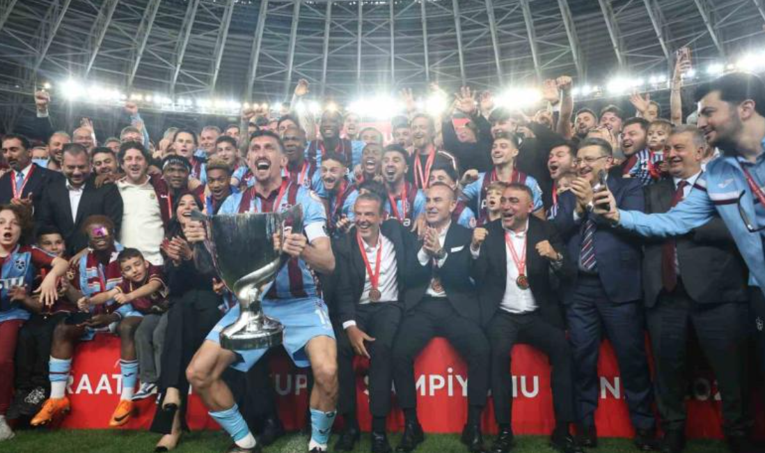 Ziraat Türkiye Kupası finalinde Konyaspor'u Paul Onuachu'nun golleriyle 2-1 mağlup