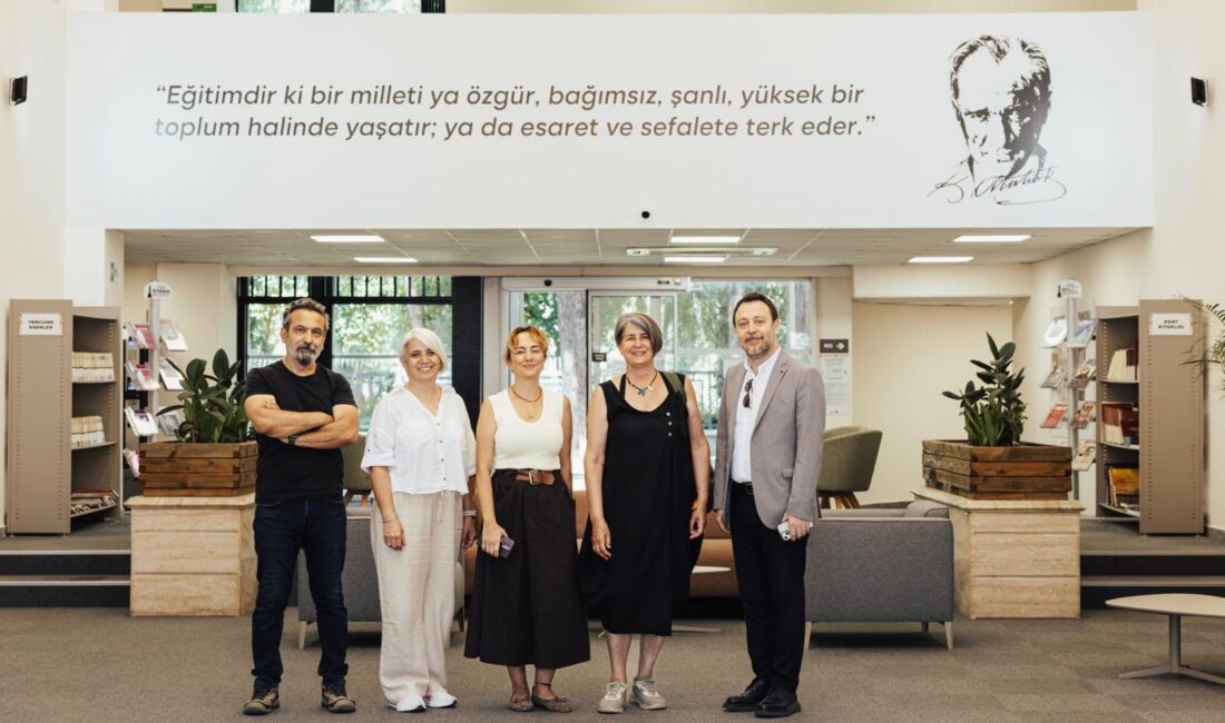 Kültürpark’ta İzmir Büyükşehir Belediyesi tarafından hizmete açılan Hasan Âli Yücel
