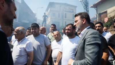  Bursa Büyükşehir Belediyesi İtfaiye Dairesi Başkanlığı ekipleri, sabah saatlerinde vatandaştan