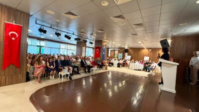 On binlerce yurttaşa evinde şifa İzmir Büyükşehir Belediyesi’nin düzenlediği “Yerel