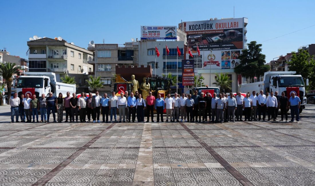 Turgutlu Belediye Başkanı Çetin Akın, belediyenin hizmet kapasitesini güçlendirecek yeni