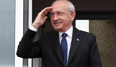 Mutlak butlan kararıyla CHP Genel Başkanlığına getirilen Kemal Kılıçdaroğlu yönetimi, Merkez Yönetim