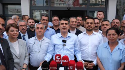 Cumhuriyet Halk Partisi (CHP) Adana İl Başkanı Anıl Tanburoğlu, Mutlak