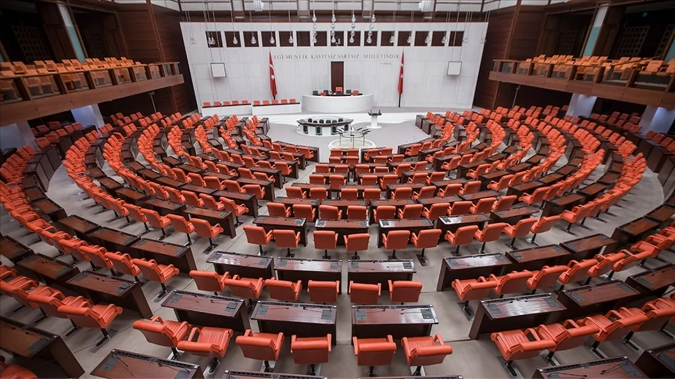 TBMM’de hazırlanan 691 sayfalık taslak raporda suça sürüklenen çocuklara ilişkin