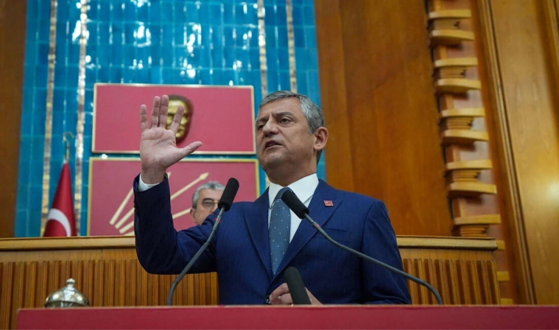 CHP Grup Başkanı Özgür Özel, TBMM'deki grup toplantısında yaptığı konuşmada