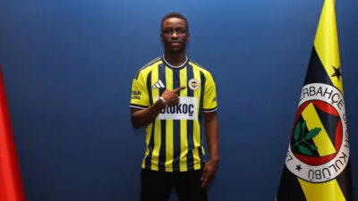 Fenerbahçe, geleceğin yıldız adayları arasında gösterilen Amara Diouf transferini resmen